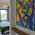 St Francois Heated Swimming Pool ,air Conditioning ,free Parking