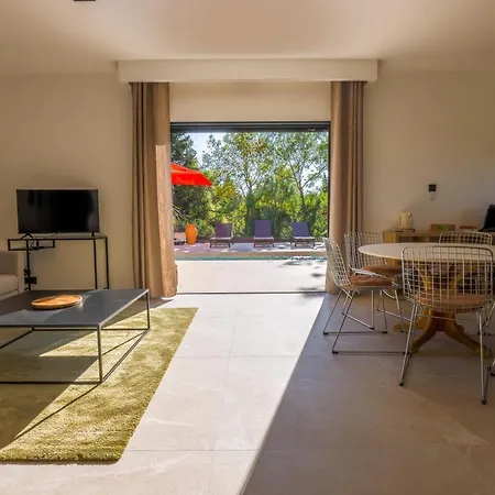 St Francois Piscine Privee Chauffee ,clim ,parking Gratuit Holiday home Carcassonne