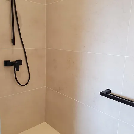 Holiday home St Francois Piscine Privee Chauffee ,clim ,parking Gratuit