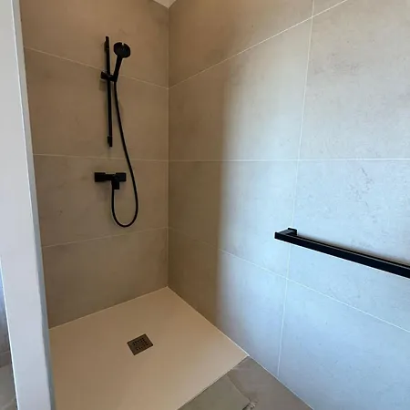 St Francois Private Heated Swimming Pool ,air Conditioning ,free Parking Holiday home *