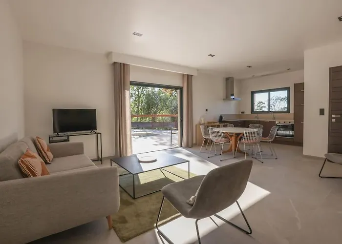 St Francois Heated Swimming Pool ,air Conditioning ,free Parking Carcassonne