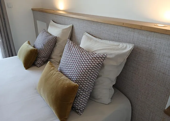 St Francois Heated Swimming Pool ,air Conditioning ,free Parking Сasa de vacaciones *