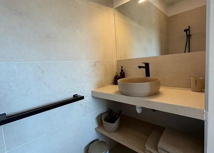 St Francois Heated Swimming Pool ,air Conditioning ,free Parking * Carcasona